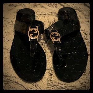 Women’s sandals